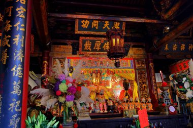 Tainan Grand Mazu Tapınağı. Tainan, Tayvan 'da 17. yüzyıla ait renkli ve geleneksel bir ibadet yeri. 