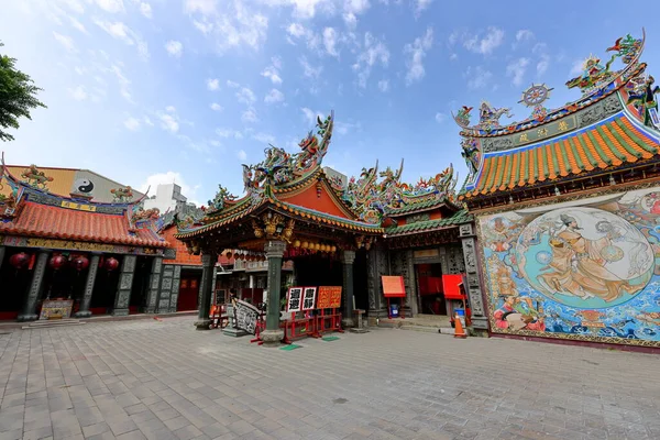 Храм Пуджі Даоський Храм Прикрашеним Дахом Даху Тайнані Тайвань — стокове фото