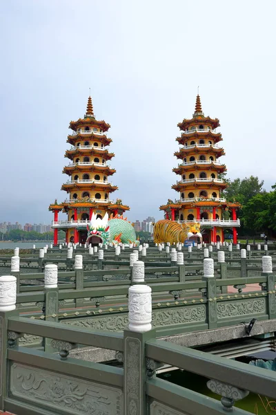 Dragon Tiger Pagoda Uma Famosa Atração Turística Zuoying Lotus Pond — Fotografia de Stock