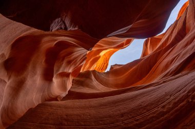Aşağı Antilop Kanyonu Arizona, Page yakınlarındaki Navajo Reservation 'da doğal bir eğlence merkezi.
