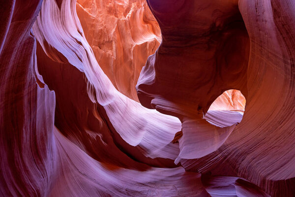 Нижний Каньон Антилопы природная достопримечательность в резервации Навахо недалеко от города Пейдж, Аризона США