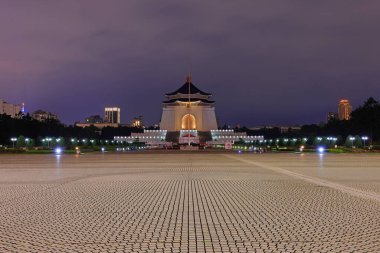 Taipei Tayvan 'daki Chiang Kai-shek Anıt Salonu ve Özgürlük Meydanı