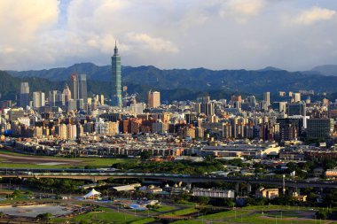 Taipei 'nin modern şehri, binalar şehir manzaraları Tayvan' ın başkentini gösteriyor..