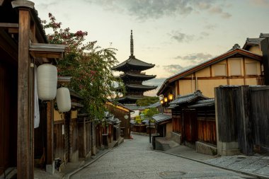 Yasaka Kulesi, Hokan-ji Tapınağı veya Yasaka Pagoda, 46 metre yüksekliğinde, Kyoto, Japonya. 