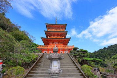 Nachisan 'daki Seianto-ji Tapınağı Pagoda, Nachikatsuura, Wakayama, Japonya