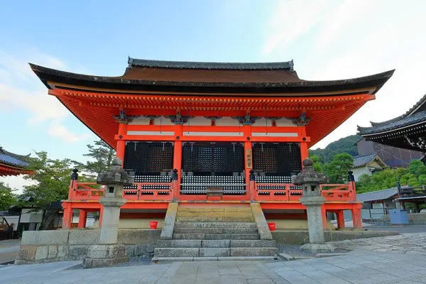  Kiyomizu-dera tapınağı, Kiyomizu 'da bir Budist Tapınağı, Higashiyama Kyoto Japonya