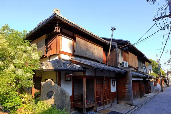  Kiyomizu-dera tapınağı yakınlarındaki geleneksel binalar, Kiyomizu 'daki bir Budist Tapınağı, Higashiyama Ward, Kyoto Japonya.