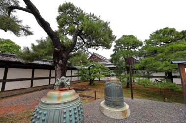 Nijo Kalesi 'ndeki bahçeler Nijojocho, Nakagyo Ward, Kyoto, Japonya' daki Shogun Leyasu 'nun evi.