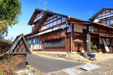 Tsumago-juku, Japonya 'nın Nagiso, Kiso Bölgesi, Nagano, Japonya' daki feodal bir güzergah üzerinde Rustik bir durak.