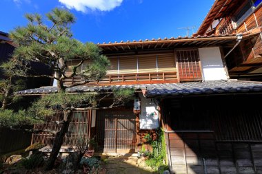 Tsumago-juku, Japonya 'nın Nagiso, Kiso Bölgesi, Nagano, Japonya' daki feodal bir güzergah üzerinde Rustik bir durak.