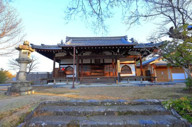 Japonya 'nın Zoshicho, Nara, Japonya' daki en büyük bronz Buda heykellerinden birine sahip bir Budist tapınağı.