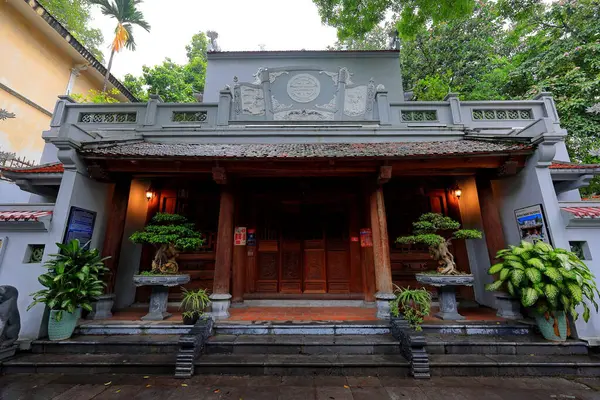 stock image Historical yellow buildings of French Colonial style at Ha Noi Vietnam