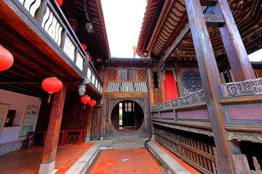 Wufeng Lin aile bahçesi Wufeng Bölgesi, Taichung, Tayvan 'da zarif bir konak ve klasik Çin bahçe mimarisi.