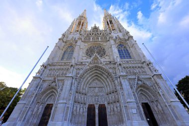 Votivkirche (Votivkirche), Avusturya 'nın Wien (Viyana) kentinde bir neo-gotik kilise.  