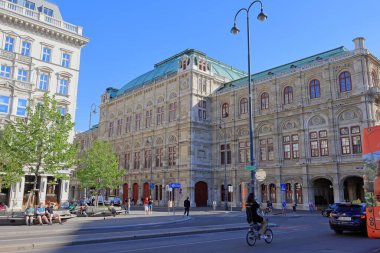  Viyana Devlet Operası (Wiener Staatsoper), Viyana 'da ünlü opera binası.