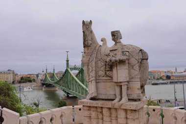 Gellert Tepesi Mağarası, Grotto Şapeli Budapeşte Macaristan 'da bir yamaçtaki mağarada.