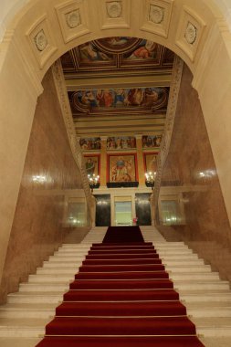 Macaristan Ulusal Müzesi (Macar Nemzeti Muzeum), Budapeşte Macaristan 'da kültür eserlerinin yer aldığı tarih müzesi  