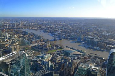 Londra, İngiltere 'deki tarihi binaların sokak manzarası
