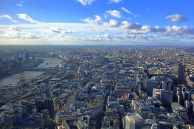 Londra, İngiltere 'deki tarihi binaların sokak manzarası