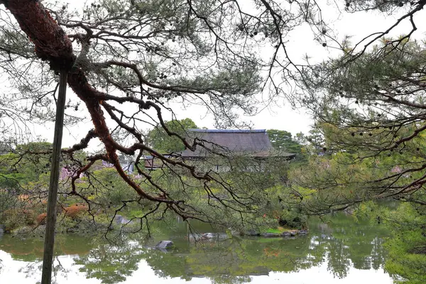 Okazaki Nishitennocho, Sakyo Ward, Kyoto, Japonya 'daki Heian Tapınağı, Shinto tapınağı ve peyzaj bahçeleri.