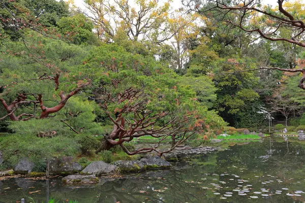 Okazaki Nishitennocho, Sakyo Ward, Kyoto, Japonya 'daki Heian Tapınağı, Shinto tapınağı ve peyzaj bahçeleri.