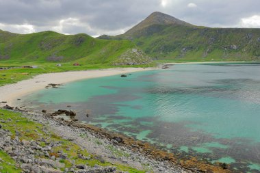 Norveç 'in Lofoten Adaları' ndaki Haukland Sahili 'nde (Hauklandstranda) manzara