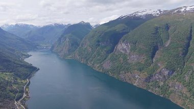  Aurland, Norveç 'teki Stegastein bakış açısından Aurlandsfjord' un manzarası