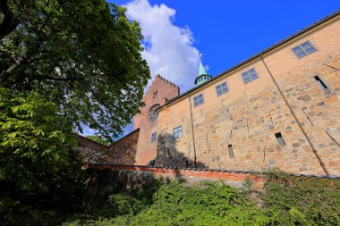 Akershus Kalesi (Akershus festning), 13. yüzyılda Norveç 'in Oslo kentindeki askeri müzelerle inşa edilmiştir.