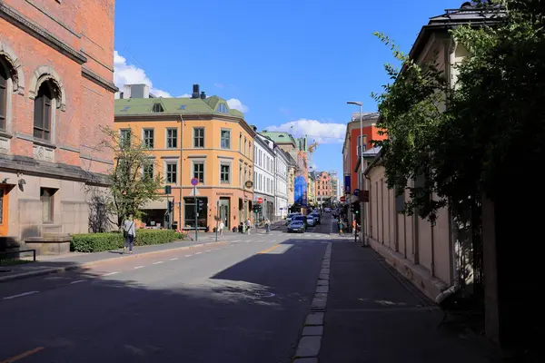 Oslo şehrinin Oslo, Norveç 'teki tarihi binalarının sokak manzarası 