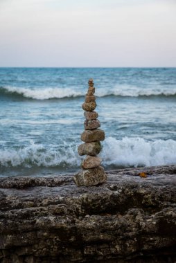 Cana Adası deniz feneri yakınlarında gün batımı