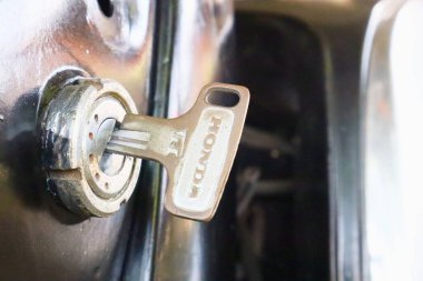 19 Ekim 2022 Phitsanulok, Tayland nadir bulunan antika motosikletler Çavuş Thawee Müzesi 'nde sergilenmektedir..