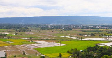 Kuzey Tayland 'ın güzel panoramik doğal manzarası çeşitli reklam ortamlarınızda kullanmak için.