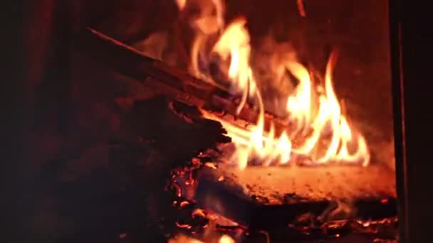 Close Dari Api Kompor Untuk Memasak Kompor Berbahan Bakar Kayu — Stok Video
