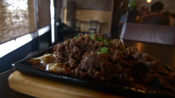 Beef Bulgogi Korean Restaurant — Stock Video