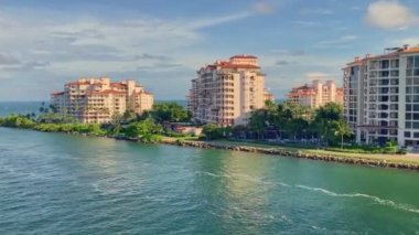 Miami 'nin güney sahili yakınlarındaki lüks daireler.