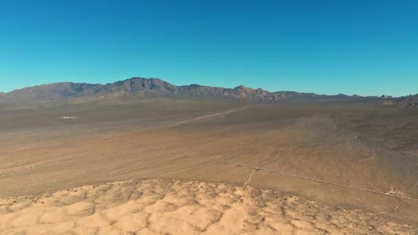 Drónfelvételek Kaliforniai Mohave Sivatagról — Stock videók