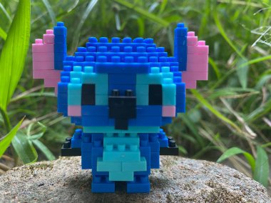 Lilo ve Stich film karakterlerinin dikiş figürleri.