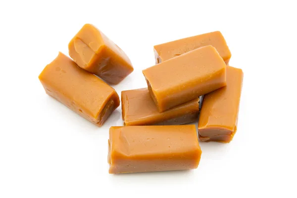 Karamelové Bonbóny Izolované Bílém Pozadí — Stock fotografie