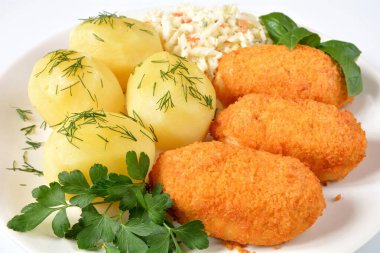 Patates ve salatalı Devolay dürümü