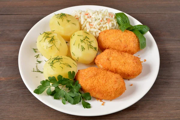 stock image Devolay rolls with potatoes and salad