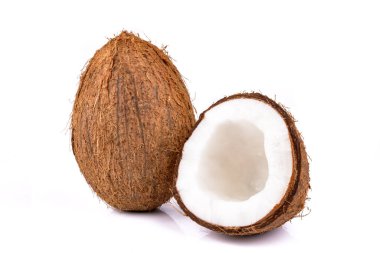 Beyaz arka planda hindistan cevizi