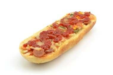 beyaz zemin üzerinde güveç