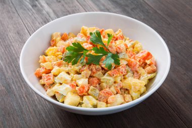 mayonez sebze salatası