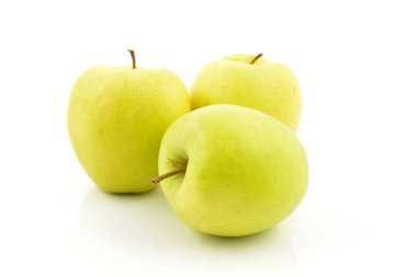 beyaz arkaplanda elmalar