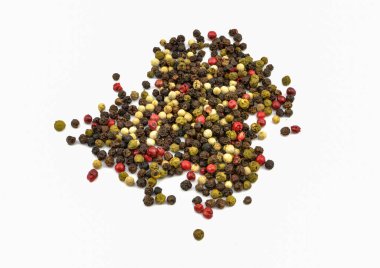 Beyaz arkaplanda biber