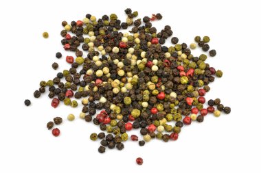 Beyaz arkaplanda biber