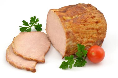 Beyaz arka planda fırında domuz filetosu
