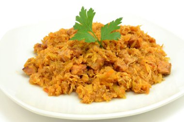 Tabakta lahana turşusu yahnisi