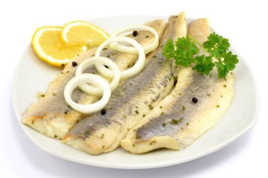 Yağda turşulu ringa balığı