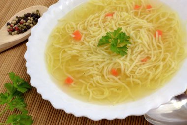 Erişte ve havuçlu çorba.